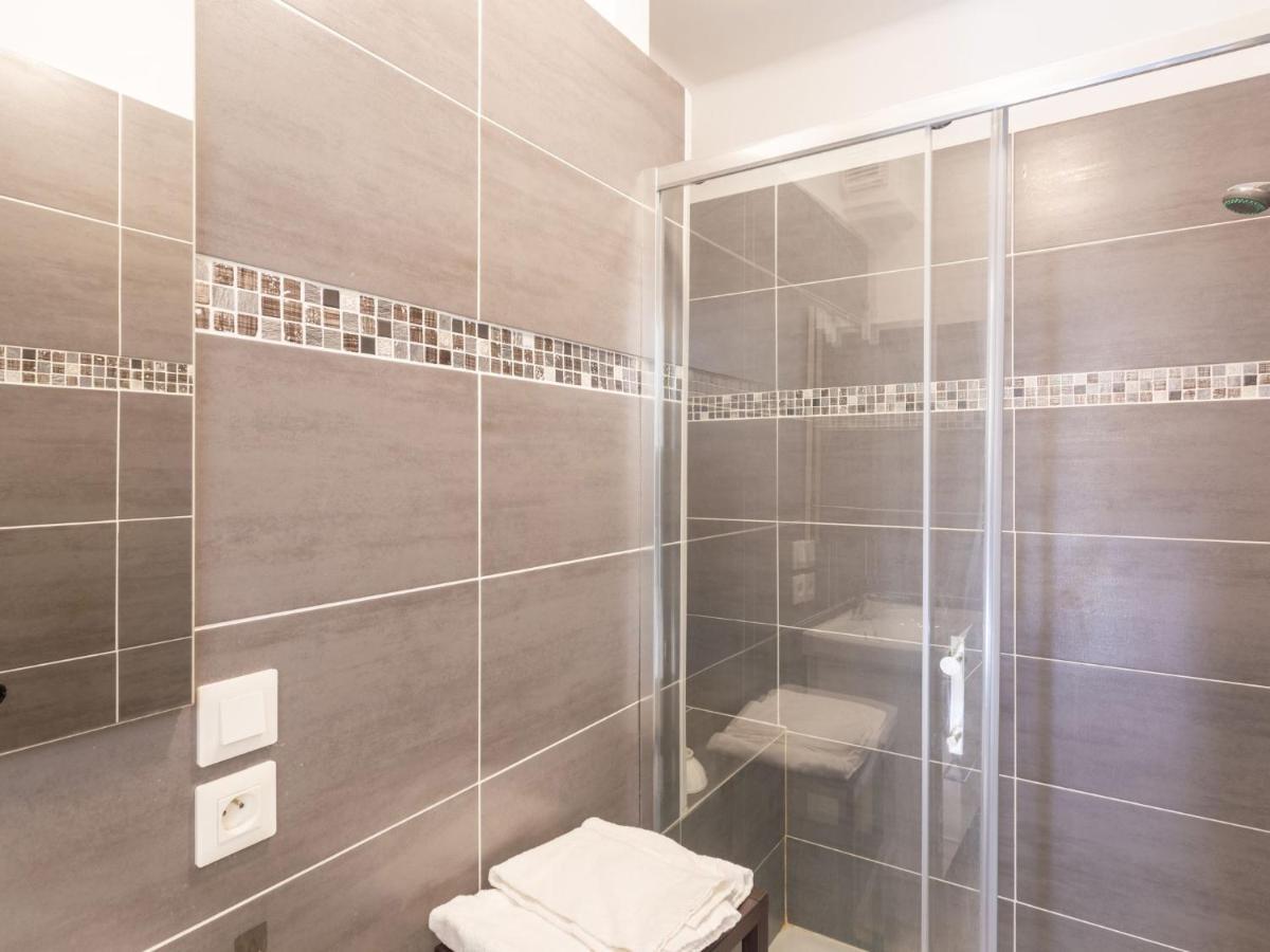 Apartment Le Grand Large-3 By Interhome Le Lavandou Exteriör bild